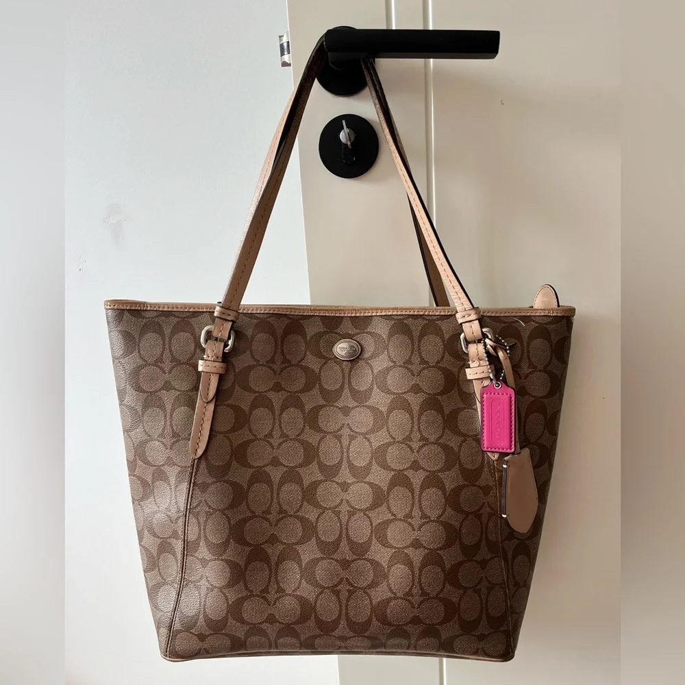 Coach large signature canvas city tote bag - genuine leather- with handle flaws - Picture 1 of 8